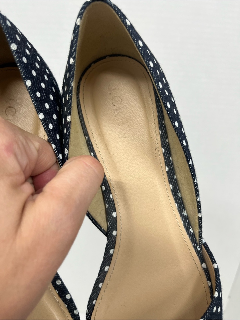 J Crew D’orsay Sloan flats in polka dot blue and white denim size 9 - Picture 3 of 6